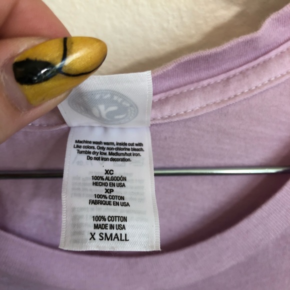 3 for $25 NWOT Peace Sign Floral Tee Shirt - Picture 4 of 4